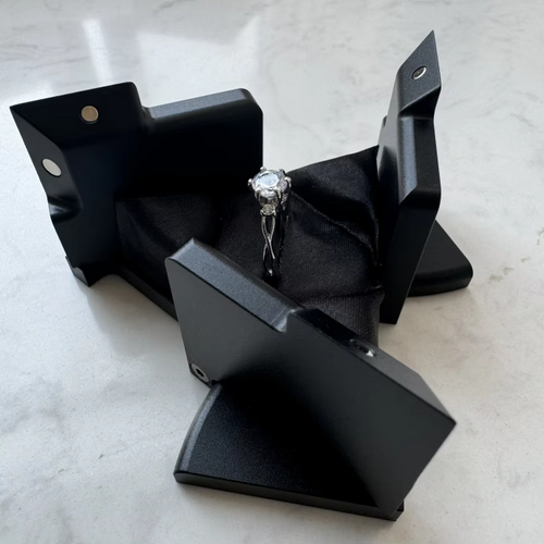 Luxury Ring Box Magnetic Reveal (Matt Black)