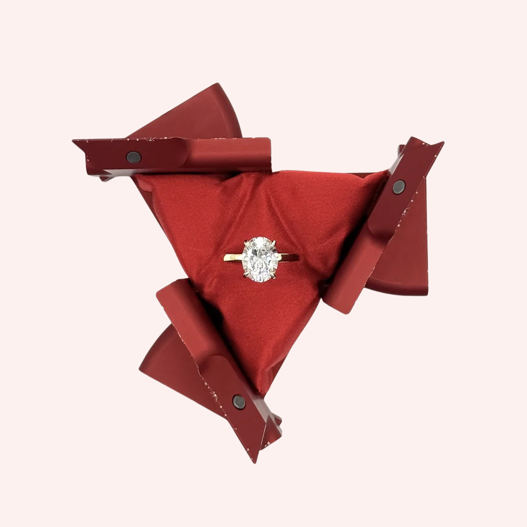 Luxury Ring Box Magnetic Reveal (Red)